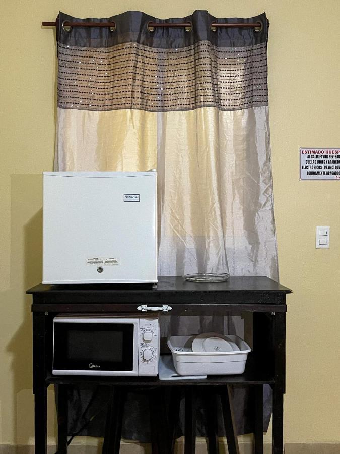 B Aparts Hotel Coxen Hole Zewnętrze zdjęcie