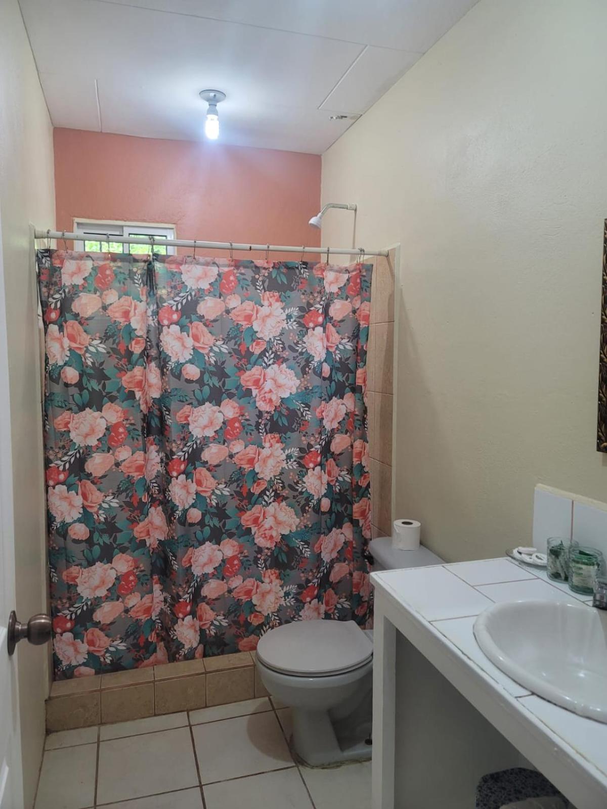 B Aparts Hotel Coxen Hole Zewnętrze zdjęcie